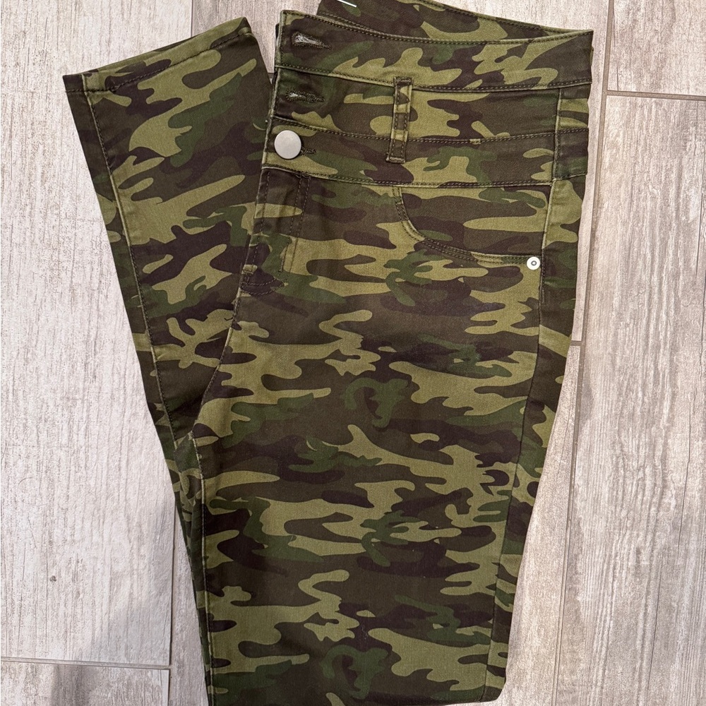 No Boundaries Camouflage High Rise Women Jeans